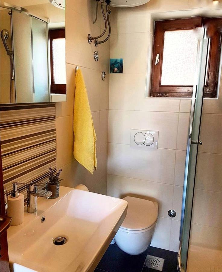 Holiday House Pasjak Sapjane Bagian luar foto