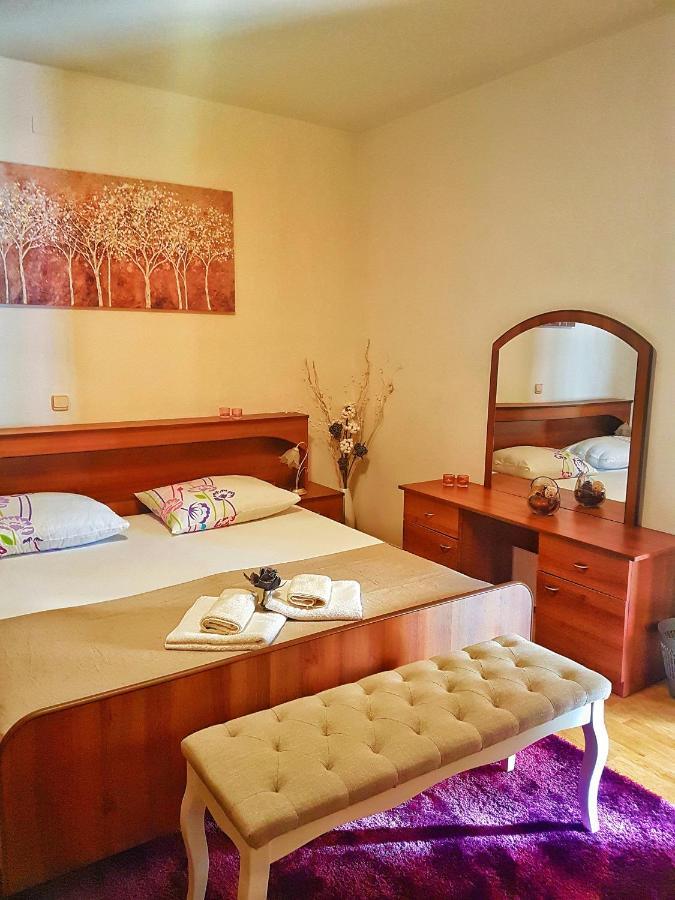 Holiday House Pasjak Sapjane Bagian luar foto