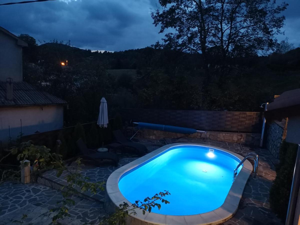 Holiday House Pasjak Sapjane Bagian luar foto